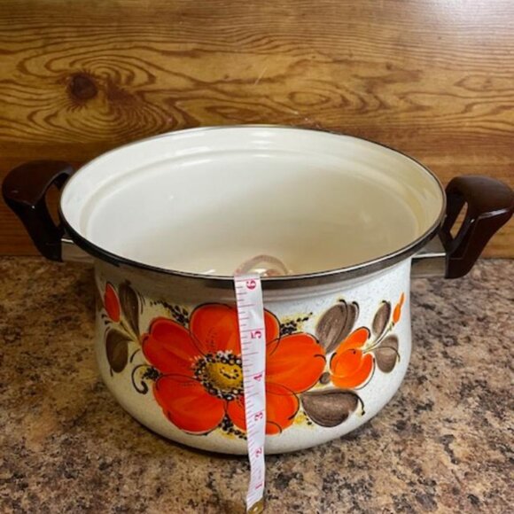 Japanese enamelled Sanko pot with heavy bottom – 4 quarts - Picture 8 of 8